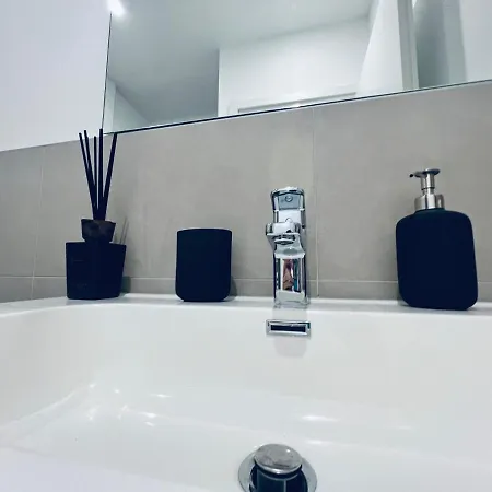 The Boutique Houses - Emerald * Milano
