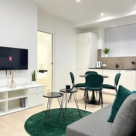 The Boutique Houses - Emerald *
